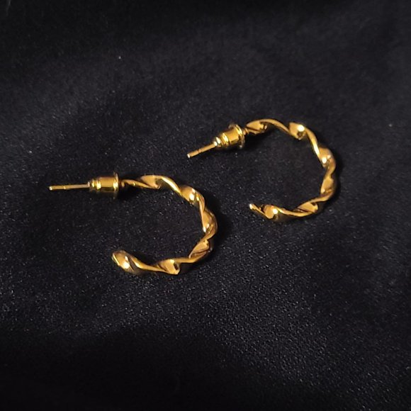 FNIO Gold Color Pearl Metal Hoop Earrings Set - Picture 3 of 11